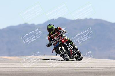 media/Oct-13-2025-Moto Forza (Mon) [[a66d839500]]/3-B Group/Session 4 (Turn 9)/